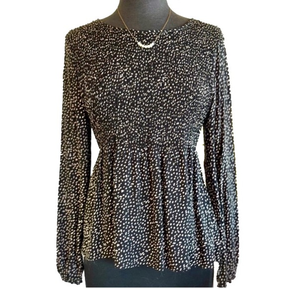 Kirious Los Angeles Tops - 3/$30 ❤️ Kirious Los Angeles black and ivory blouse empire waist EUC size large